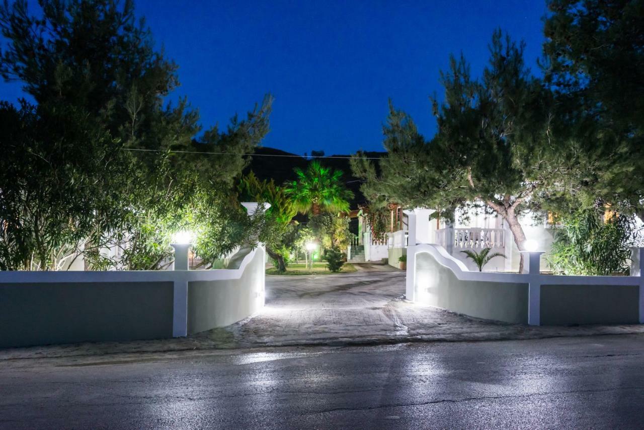 Villas Margaris Kalamaki  Bagian luar foto